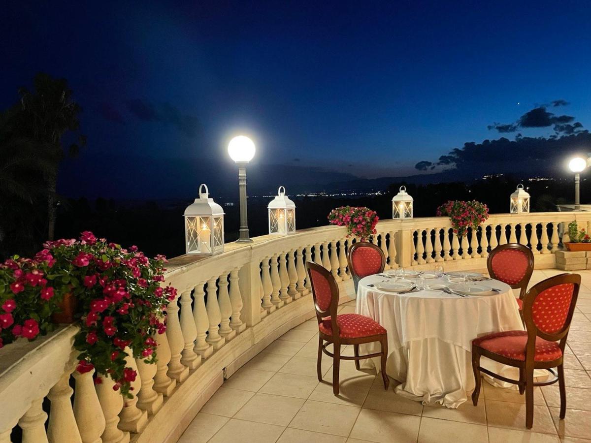 Parco Dei Principi Hotel Roccella Ionica Eksteriør bilde