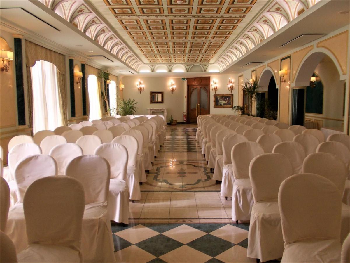 Parco Dei Principi Hotel Roccella Ionica Eksteriør bilde
